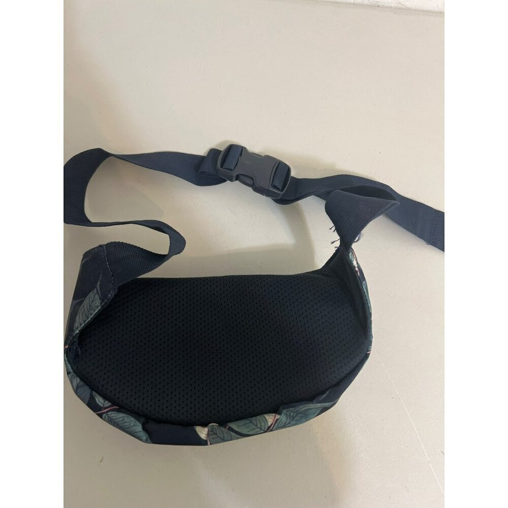 Dakine Tropical Print Fanny Pack Hip Pack Adjustable Strap Double Pockets Roomy - Picture 6 of 7